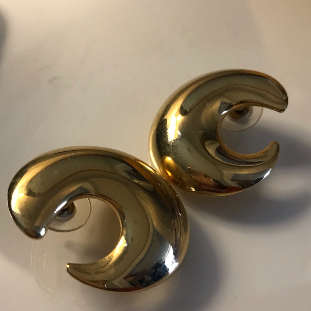 Vintage brass earrings moon shape
